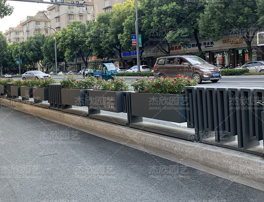 道路護欄花箱怎么選合適？
